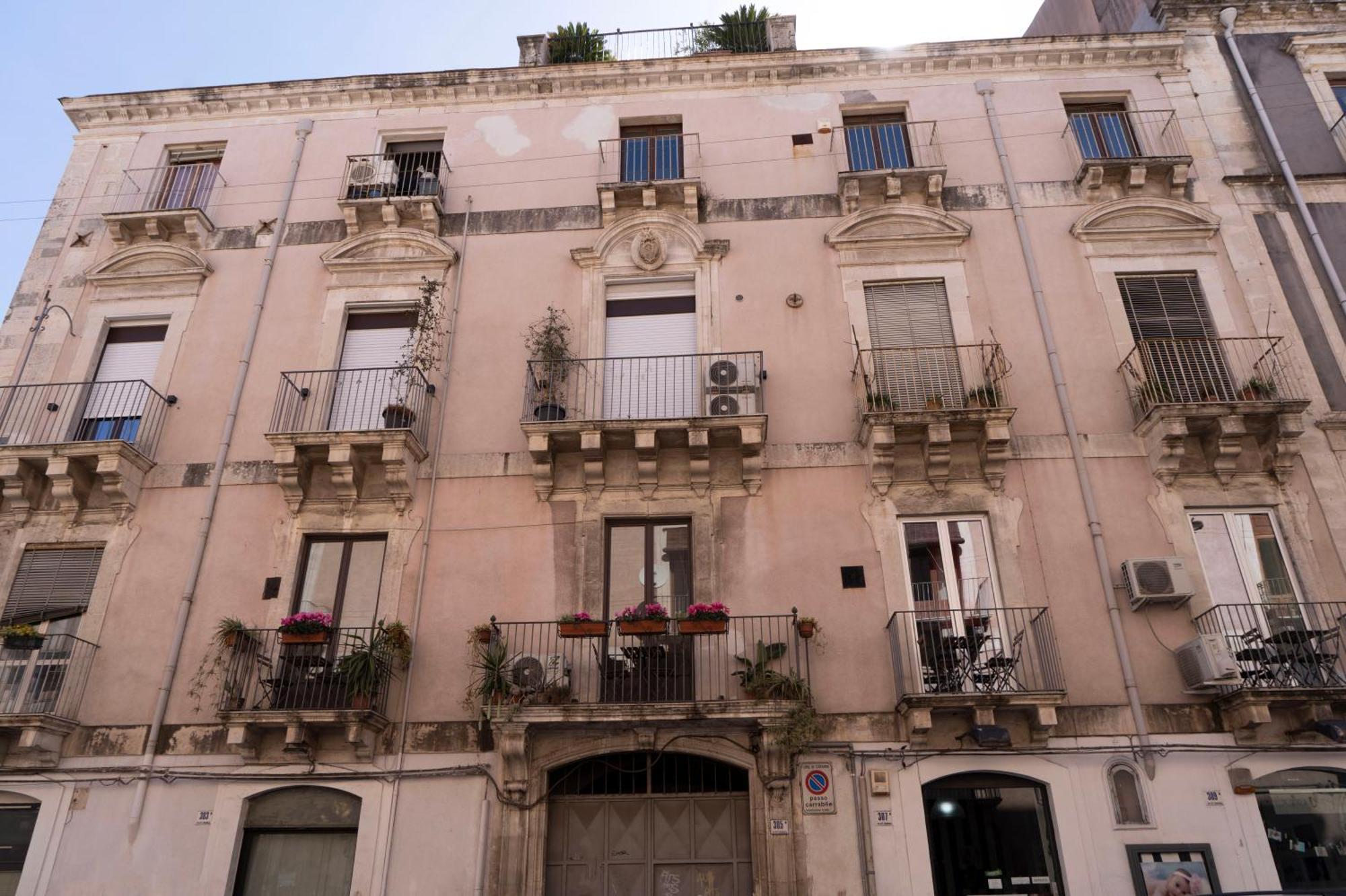 Etna Timeo Central Apartment In Baroque Building CTA Eksteriør billede
